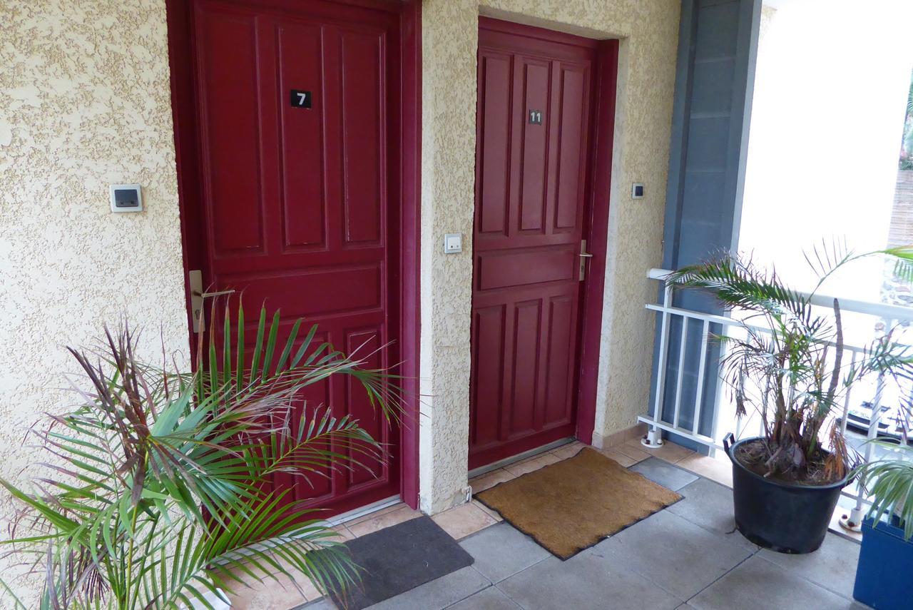 Le Benitier Apartment Saint-Gilles Les Bains Exterior photo